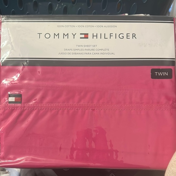 Chloe Luxury Sheet Set with Pink and Yellow Accents - Picture 3 of 4